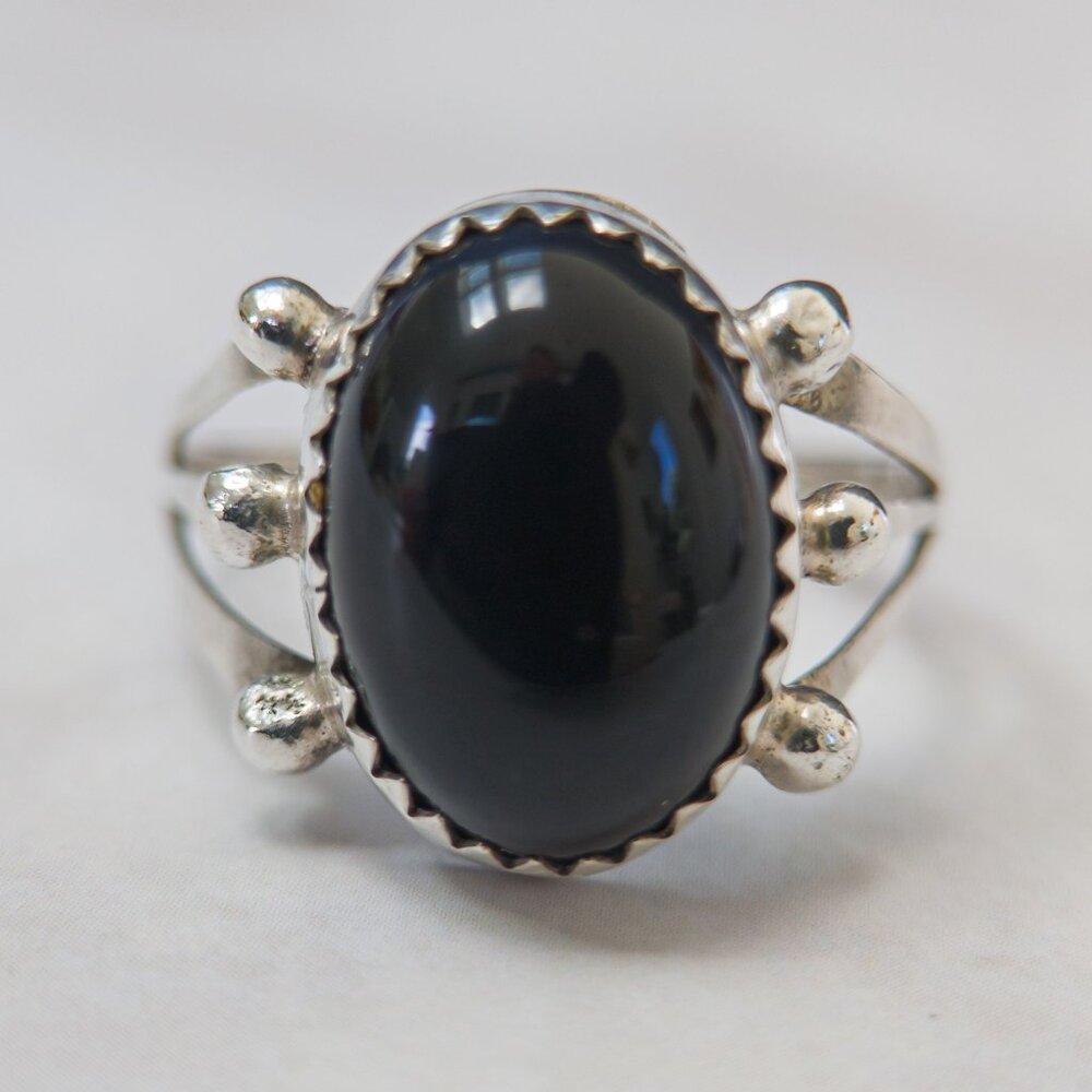 Sterling Onyx Ring with Split Triple Shank — Size 8